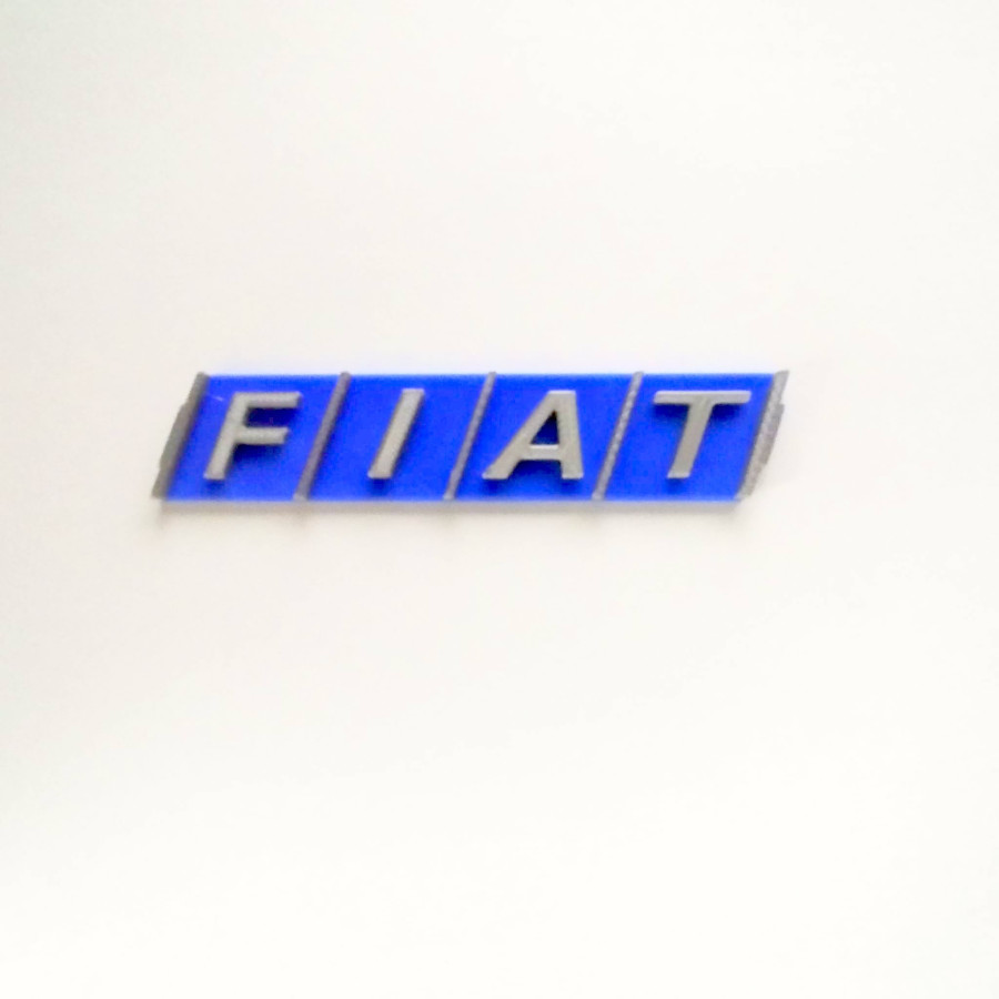 LOGO DELANTERO REJILLA FIAT